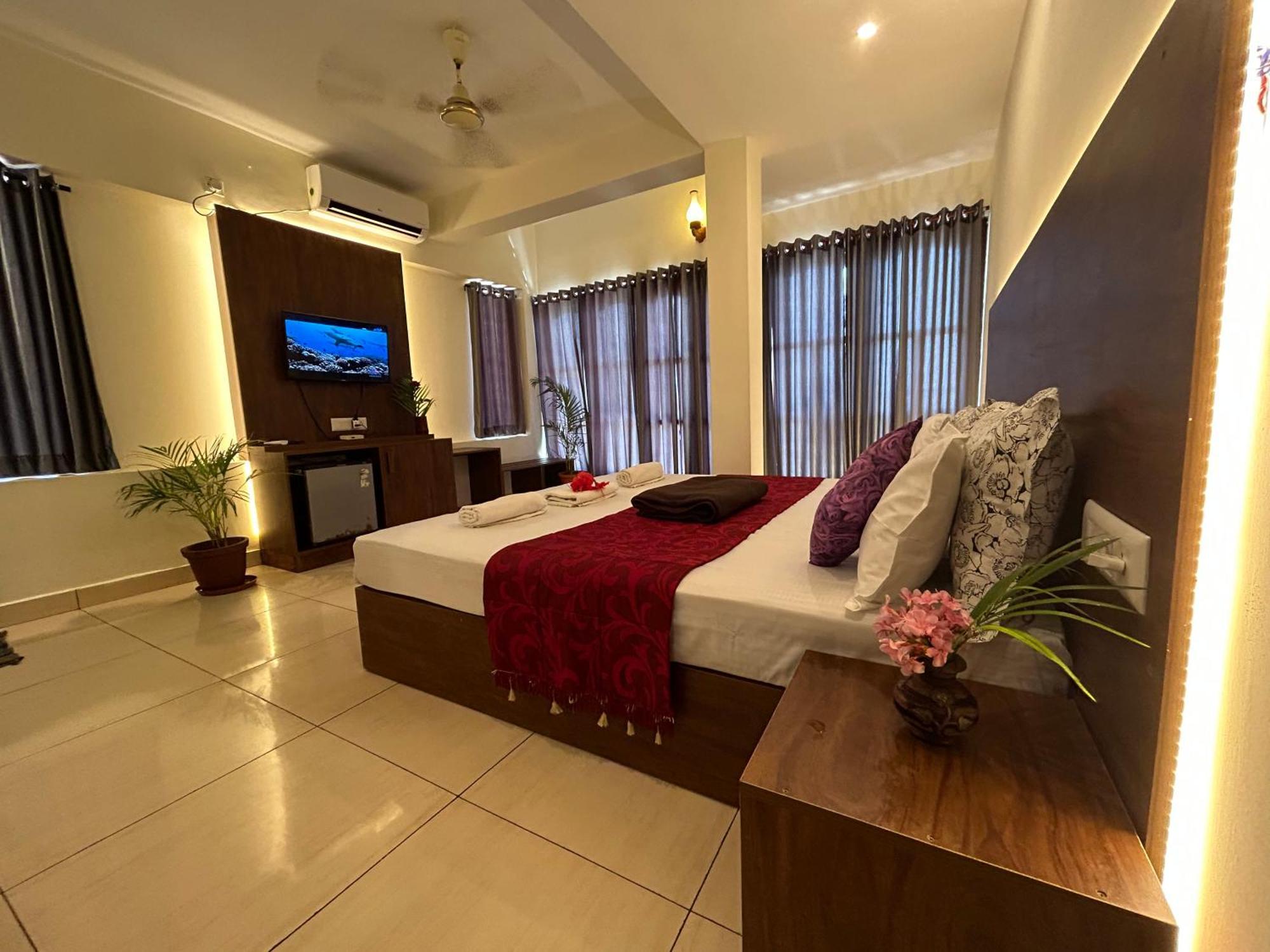 The Ocean Park Beach Resort Kovalam Buitenkant foto