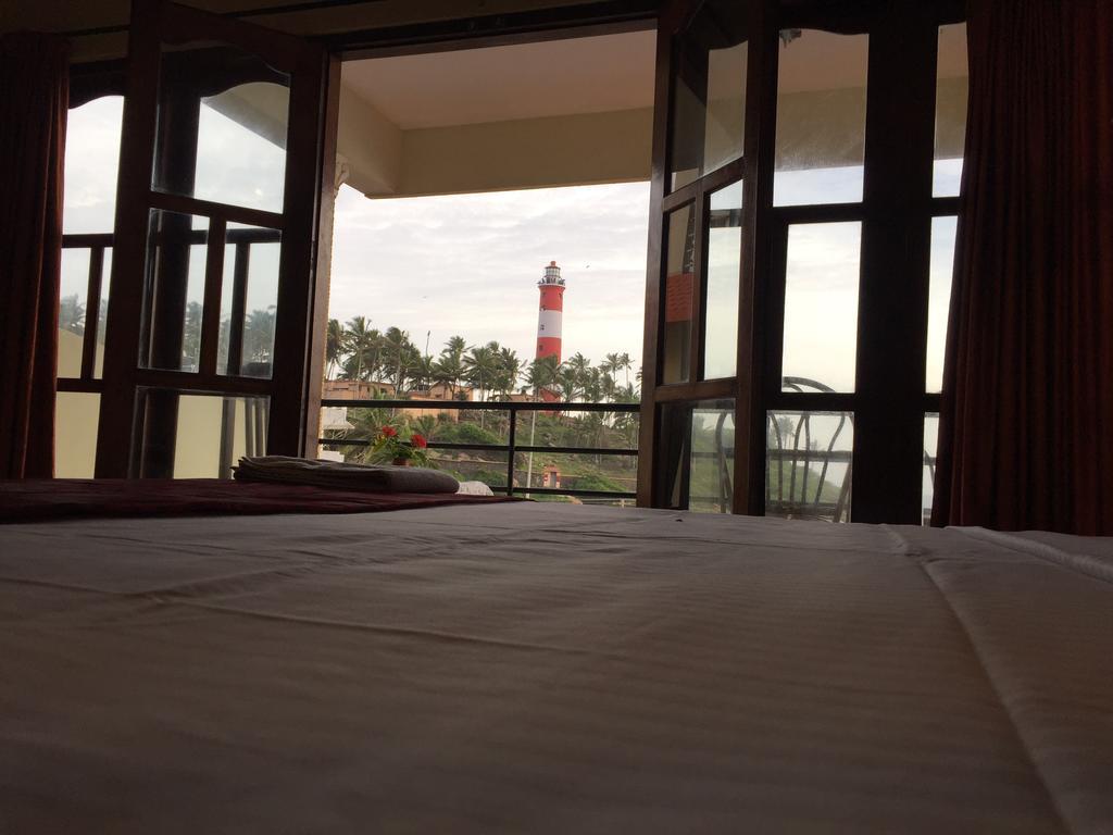 The Ocean Park Beach Resort Kovalam Buitenkant foto
