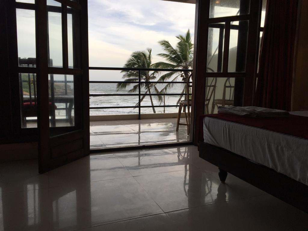 The Ocean Park Beach Resort Kovalam Buitenkant foto
