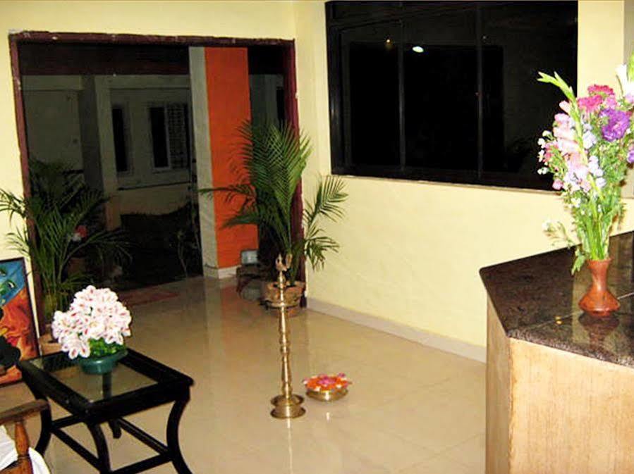 The Ocean Park Beach Resort Kovalam Buitenkant foto