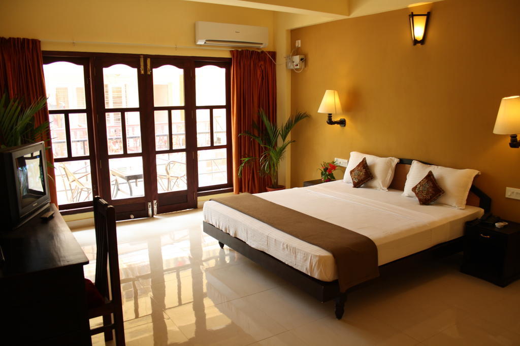 The Ocean Park Beach Resort Kovalam Kamer foto
