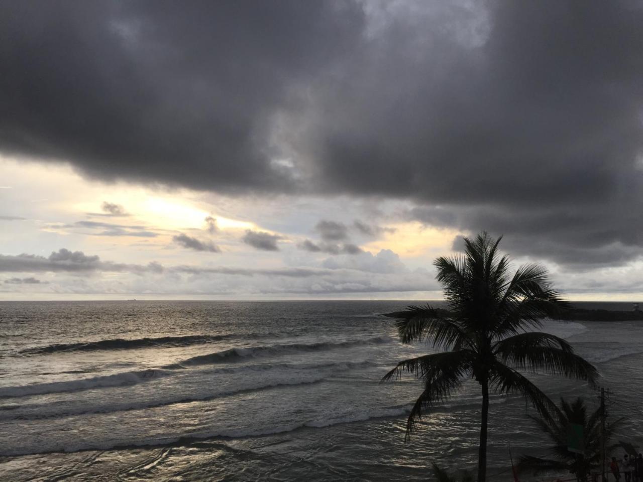 The Ocean Park Beach Resort Kovalam Buitenkant foto