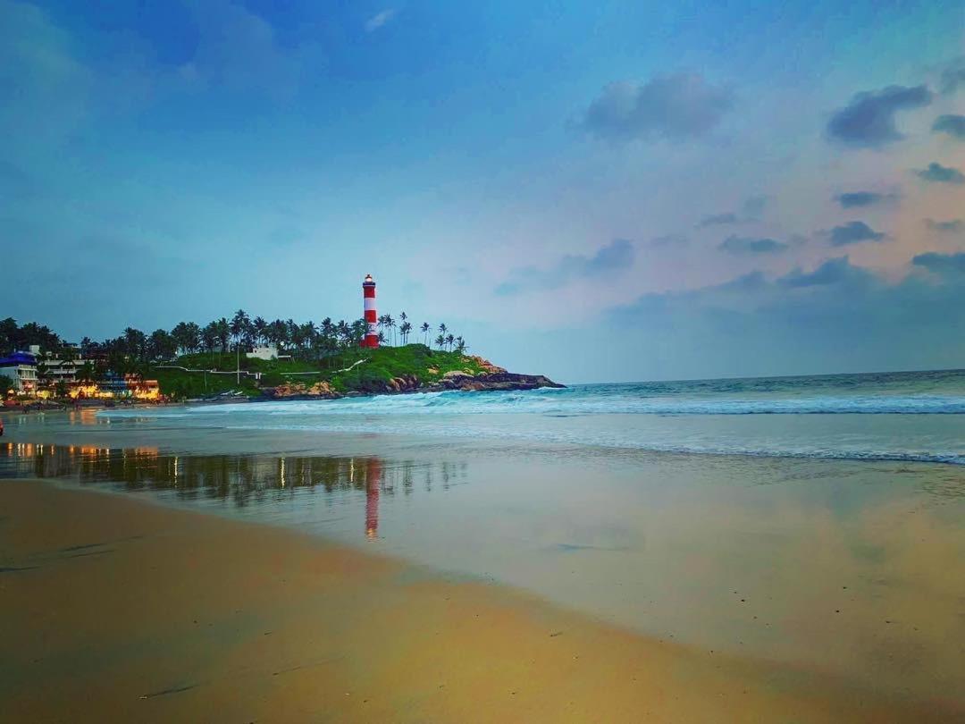The Ocean Park Beach Resort Kovalam Buitenkant foto